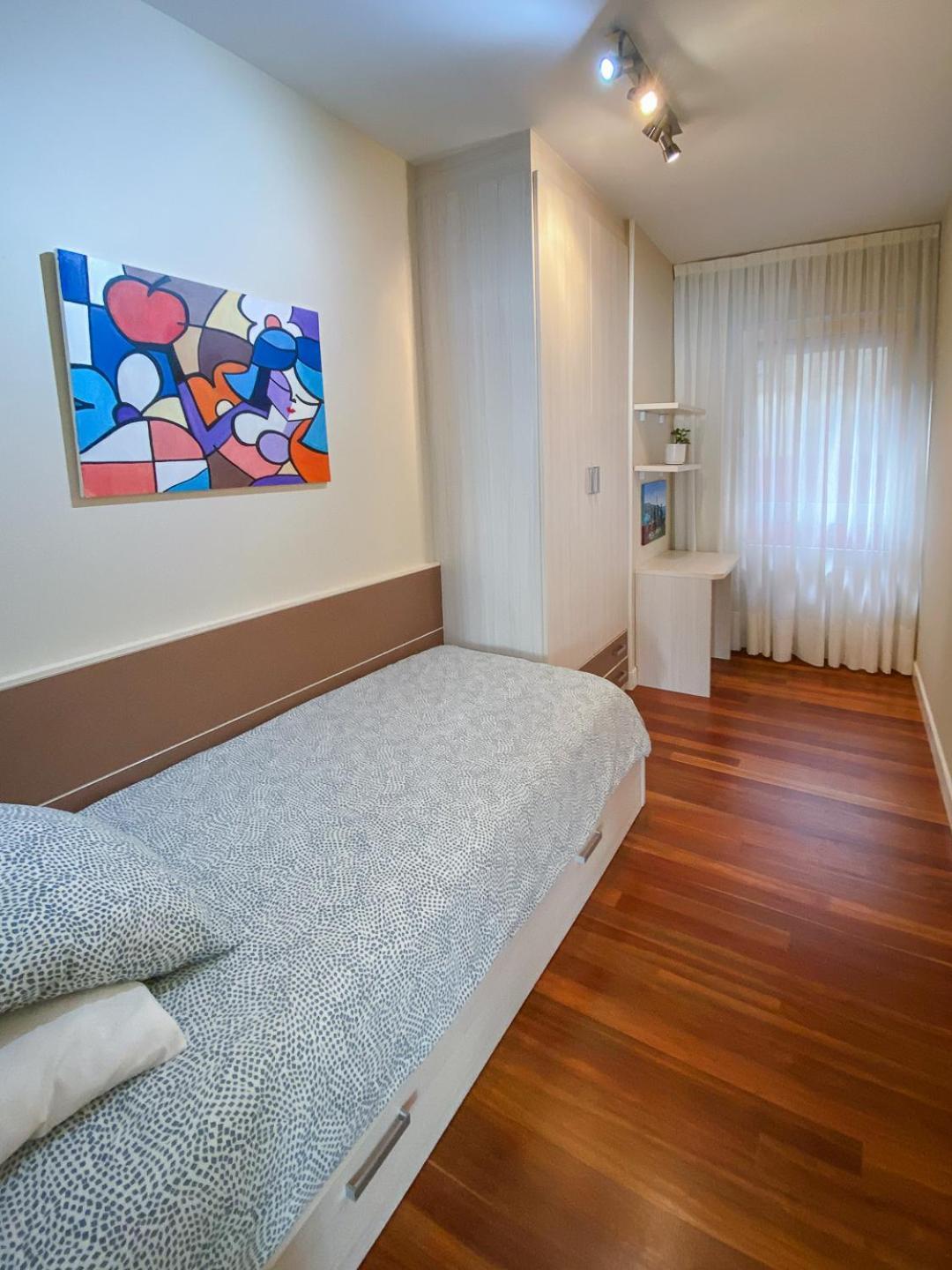 Piso Nuevo Y Espacioso En El Centro De Mundaka Luaran gambar